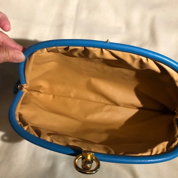 Vintage True Blue Leather Clutch. Tag in bag! - Picture 7 of 7